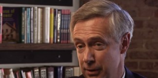 Pros and Cons of Drinking Age Be Lowered to 18